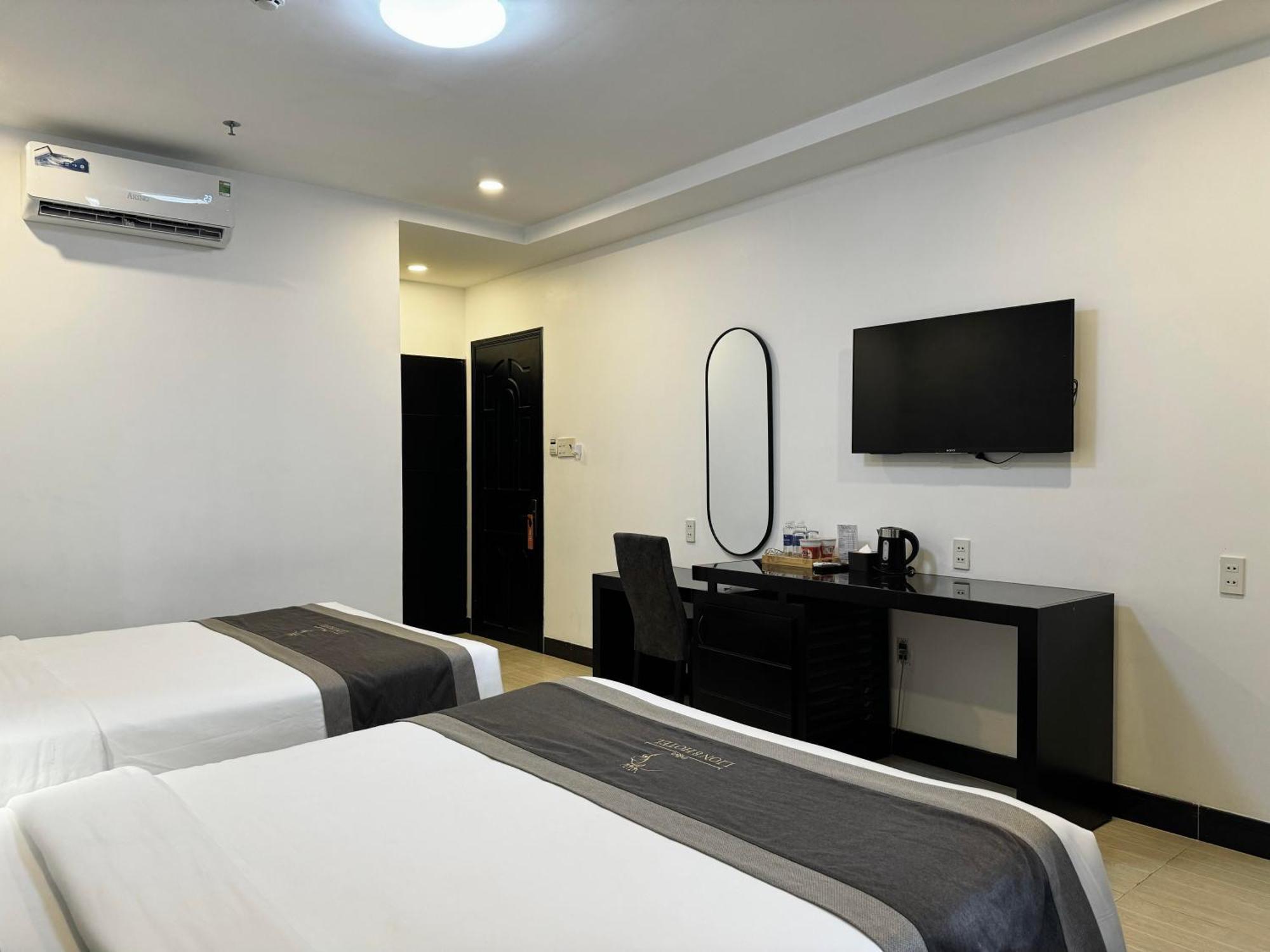 Lion 8 Hotel Can Tho Exterior photo